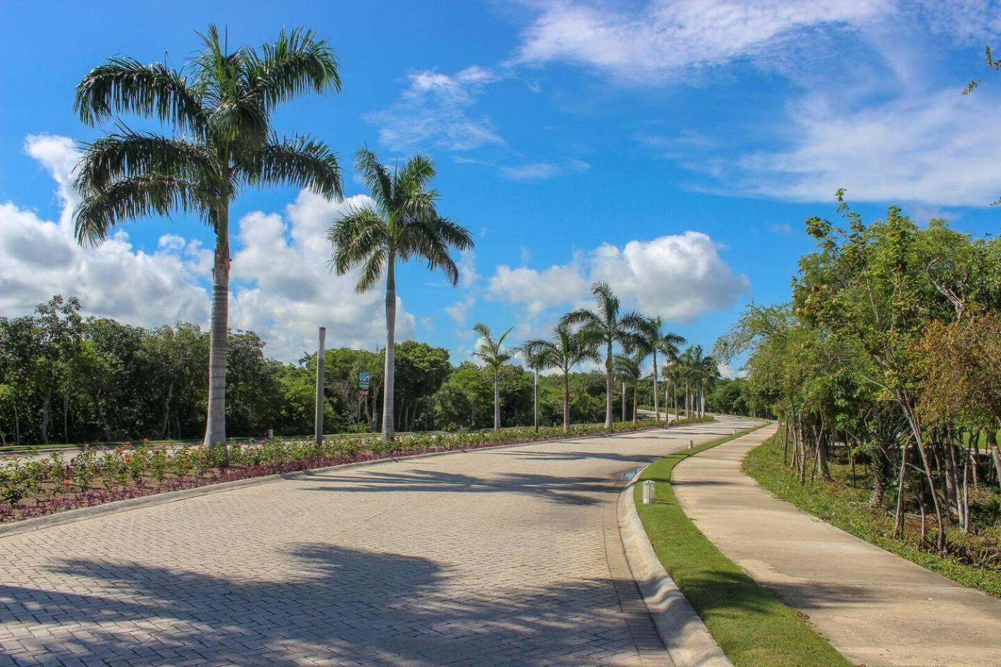 Appartamento Departamento 6, Country Home, Con Muelle De Pesca, Club De Playa, Alberca, Cenote Y Campo De Golf, Contrata Day Pass Bahia Principe Tulum